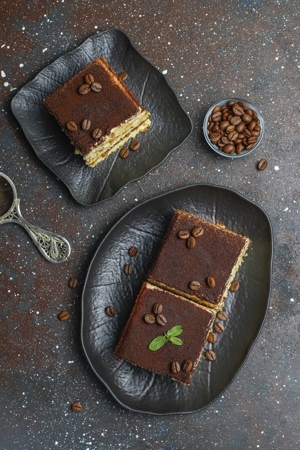 Quelles sont les étapes pour réaliser un tiramisu aux fruits rouges rafraîchissant?